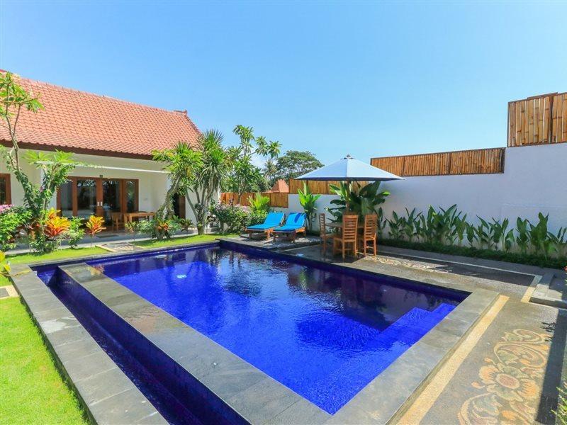 Pererenan Nengah Guest House Canggu Buitenkant foto