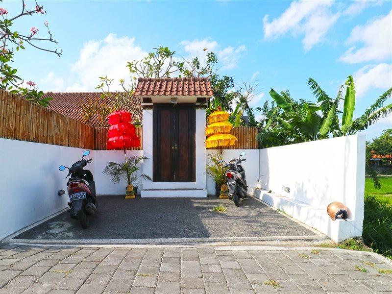 Pererenan Nengah Guest House Canggu Buitenkant foto