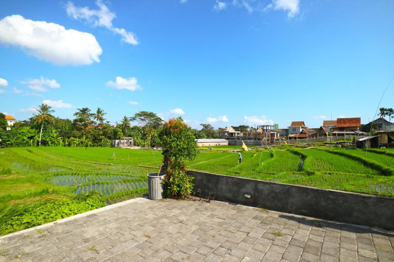 Pererenan Nengah Guest House Canggu Buitenkant foto