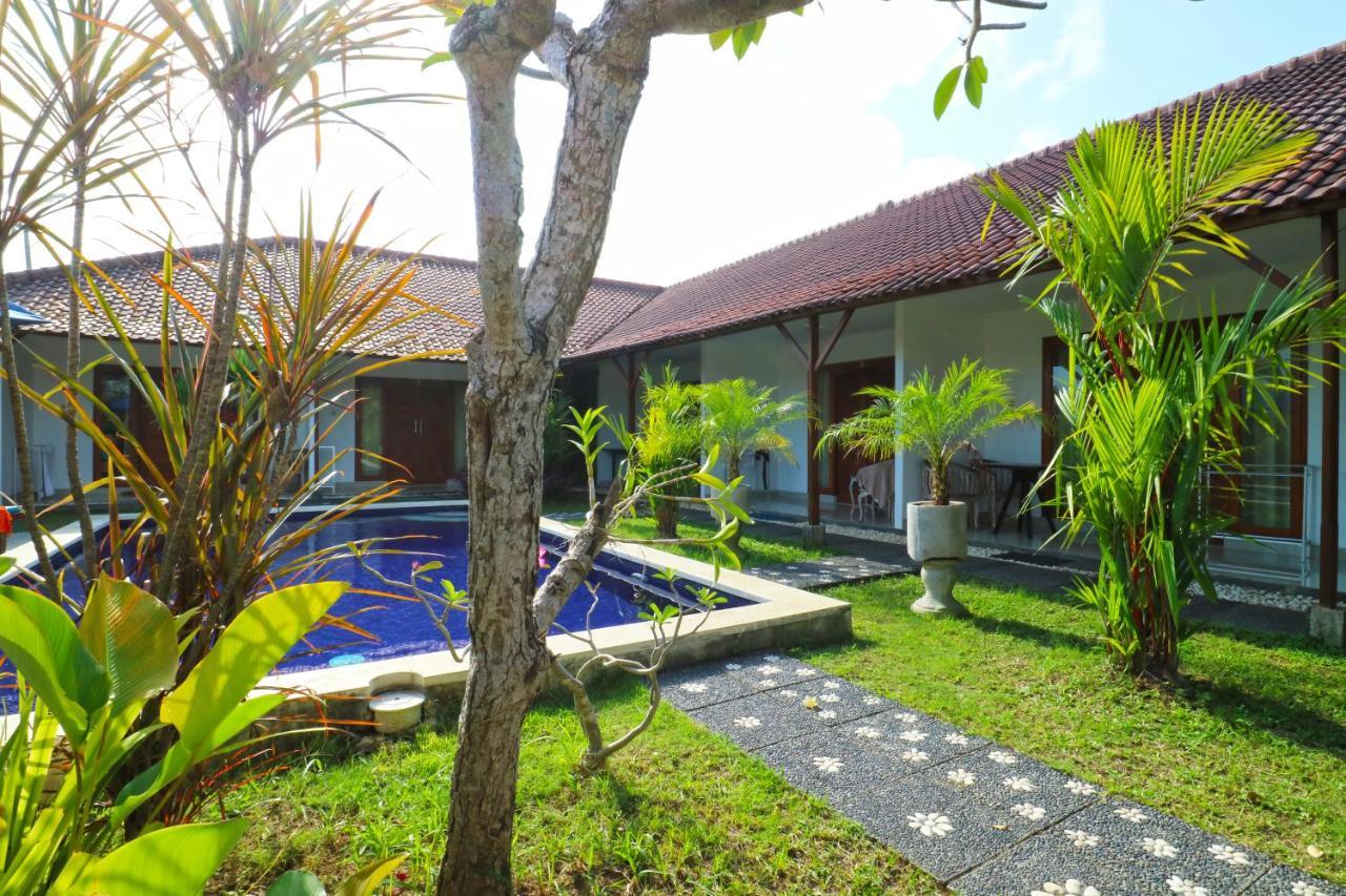 Pererenan Nengah Guest House Canggu Buitenkant foto